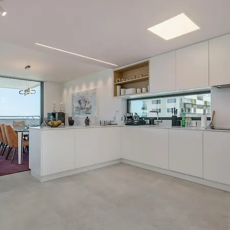 아파트 Amazing With Sea View, Pool And Sauna, Near The 라고스