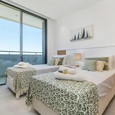 Amazing With Sea View, Pool And Sauna, Near The