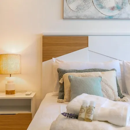 아파트 Amazing With Sea View, Pool And Sauna, Near The 라고스