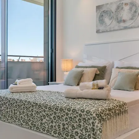 Amazing With Sea View, Pool And Sauna, Near The Διαμέρισμα