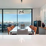 Amazing With Sea View, Pool And Sauna, Near The Appartement