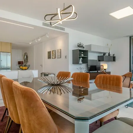 Amazing With Sea View, Pool And Sauna, Near The Apartment Lagos