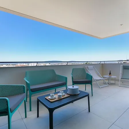 Amazing With Sea View, Pool And Sauna, Near The Lagos